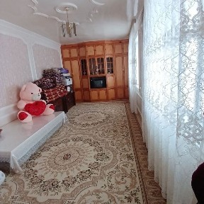 Огахий 4,2-соток срочно продаётся дом.