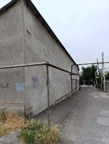 Мирзо Улуғбек туманида 710 м² уй сотилади. Застройщиклар учун идеал.