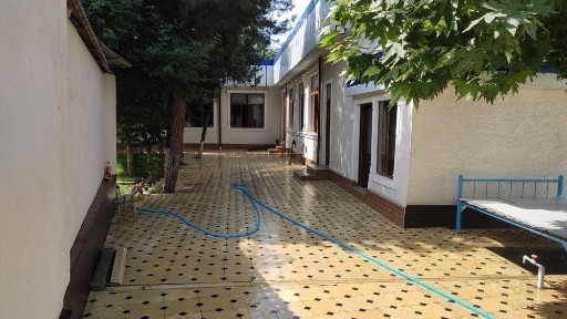 Поликлиника Сотилади ёки Ижара