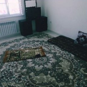 3 kvartal ijara ayol qizlaga 2 xona Oilaga Bollarga Qizl