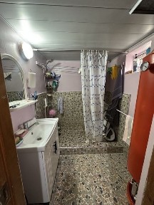 Продаётся 2. дома в одном дворе