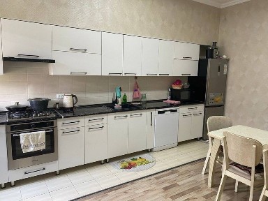 Продаётся дом в махалле Алмаз