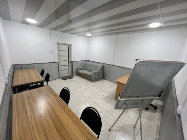 Аренда под офис 3 минут от метро Беруний, С мебелью! 20м2 200$ подвол!