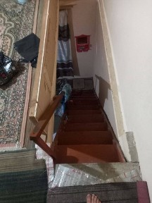 Hovli sotiladi Sebzor Riviera makro orqasida