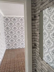 Продам 2 -х комнатную в Спутнике. Ор-ир Старый базар. Среднее состояни