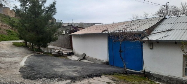Городда ховли сотилади