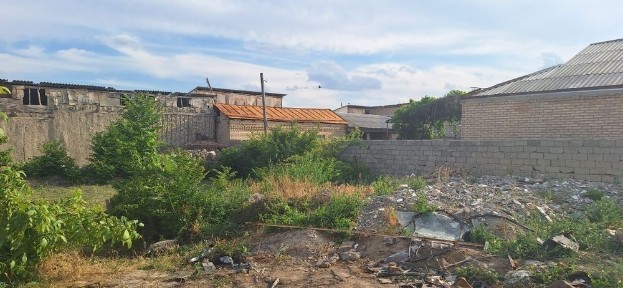 Eskishahar Mirsaid Bahrom ko'chasida hovli sotiladi