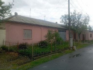 Srochna uchatka sotiladi Bekabod tumani stretinka mahallasida 13 sotix