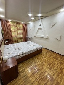 Продается 3в4х с ремонтом, 77я серия, кирпич, 85м2,Махтумкули, Авиагородок