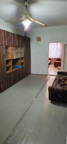 Квартира в Гулистан 2х комнатная. возможно под магазин или салон
