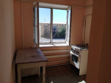 2-xanali kvartira satiladi.