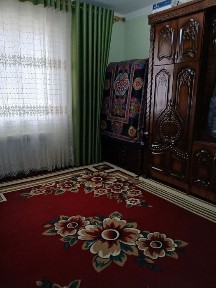 Карши шахардан срочно 1 хонали кв сотилади 220 млн