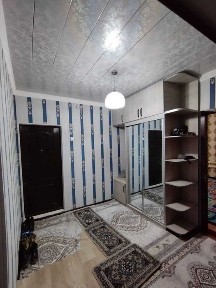 Komfort kvartira satiladi