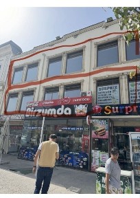 Сдается в аренду второй и третий этаж здания напротив Янги базара