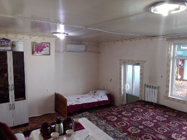Uy sotiladi barcha qulayliklarga ega