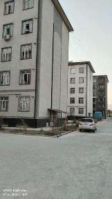 Kitob krug yonida Dom sotiladi 3 xona 64 kv metr hamma sharoiti bor