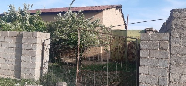 Hovli sotiladi zudlik bilan