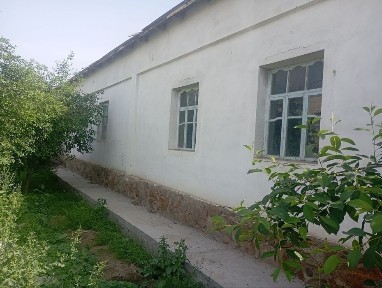 Таёр Уй жой сотилади 12 сотих 6 хонали