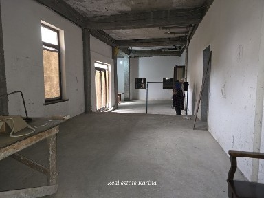 Продаётся дом под бизнес