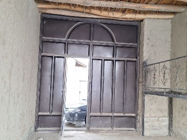 Tayyor yashash uy Hovlisi bilan srochni sotiladi