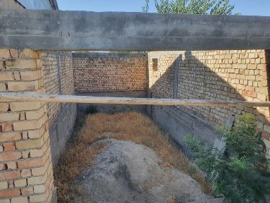 Hovli srochna sotiladi