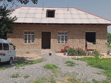 Уй сотилади 8 сотих нархи 17500$яна келишиладиган жойи бор Уй 5хона