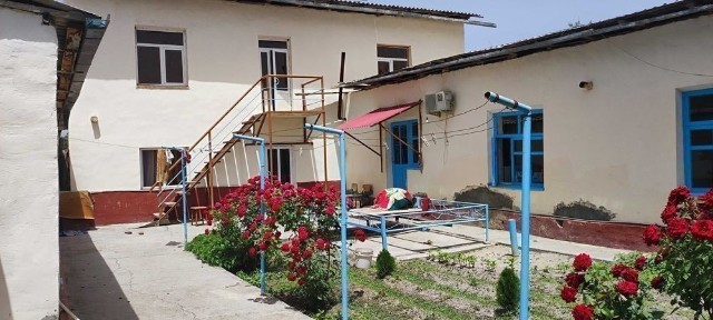 5 хонали Уй сотилади. иштихон шахри