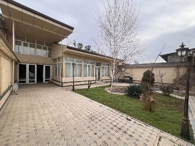 Сдаётся Евродом 4-соток в Домбрабаде современная Минимализм