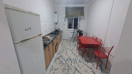 108 маркет аркасындагы таза 2 комнаталы квартира арендага бериледи