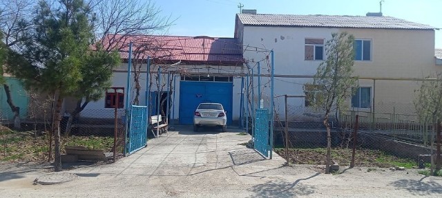 Uy srochna sotiladi