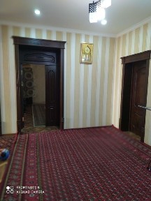 Срочно продается квартира 4 х комнатная динамо 4 этаж