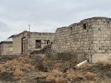 Участка сотилади