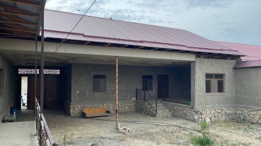 Xovli sotiladi kogonda cherez bank kriditixam boladi