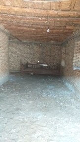 Galosiyoga rabotqozi qishloğida 8 sotixli uchastka sotiladi.