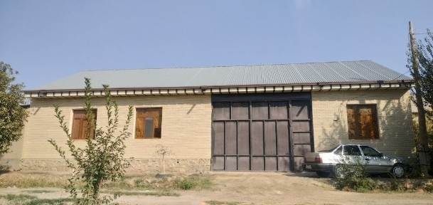 Uchastka sotiladi