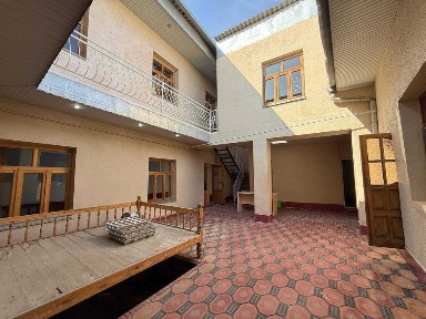 TAYYOR 2 QAVATLI 2 SOTIQLI HOVLI markazdan sotiladi #a822