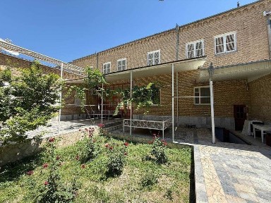 SHAHAR MARKAZIDAN TAYYOR 5 SOTiqli hovli sotiladi #a479