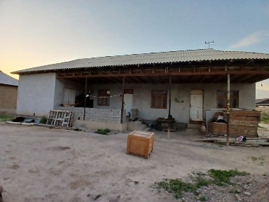 Uy sotiladi SROCHNO