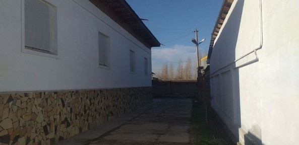 Срочна уй сотилади