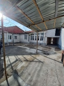 Shaxristanskiy Anorzor mahallasi Uglavoy:31-metrga × 19.5-metr 8.8-sot