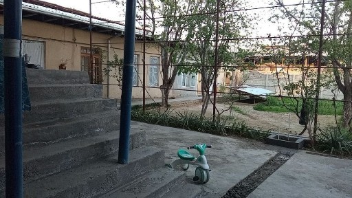 Uchaska sotiladi.
