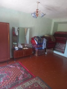 Уи сотилади 12 хона. 17.сотик