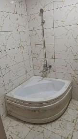 Жиззахда 2 хонали квартира сотилади