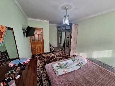 2 xonali xonadon sotiladi. Продаётся двухкомнатная кварти