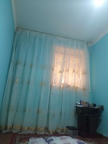 Qarshı shahar 4 mıkrarayon Anıs yon tomonida 3 xonali uy