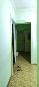 Dom 3 xonalik, Davlat xizmatlari yaqinida.