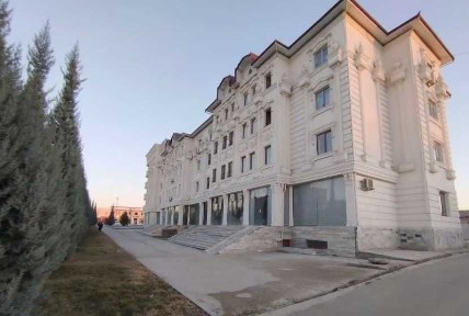 Uy Srochni sotiladi, Yangi chiroyli kvartira - qulay va shinam uy