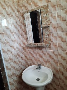 Pakanada 3 xonali 2 honasi ijaraga beriladi