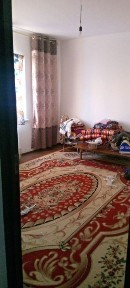 Аэропорт йулни устидаги домлардан. 2 хонали 3- этаж квартира сотилади.