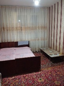 Срочно сотилади 5 хонали квартира янги бозор ёнида